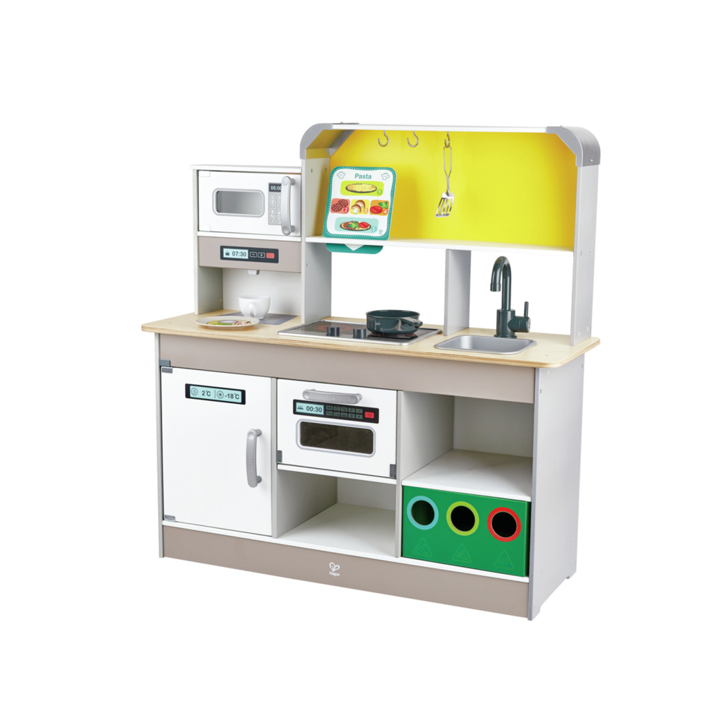 Grand Kitchen