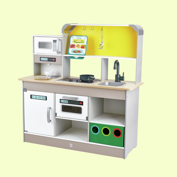 Grand Kitchen