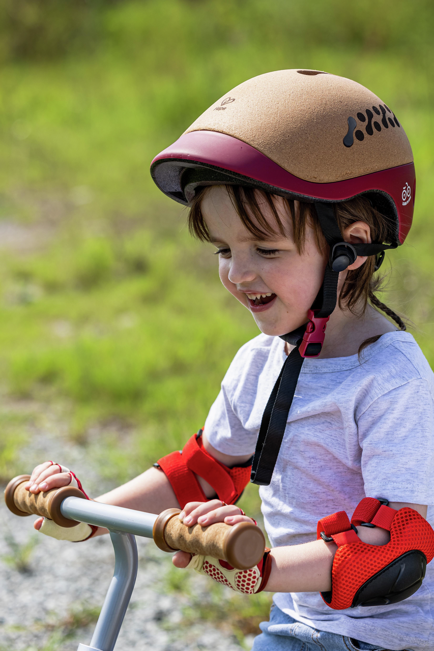 Adventurer Knee and Elbow, Red Adventurer Knee and Elbow, Red