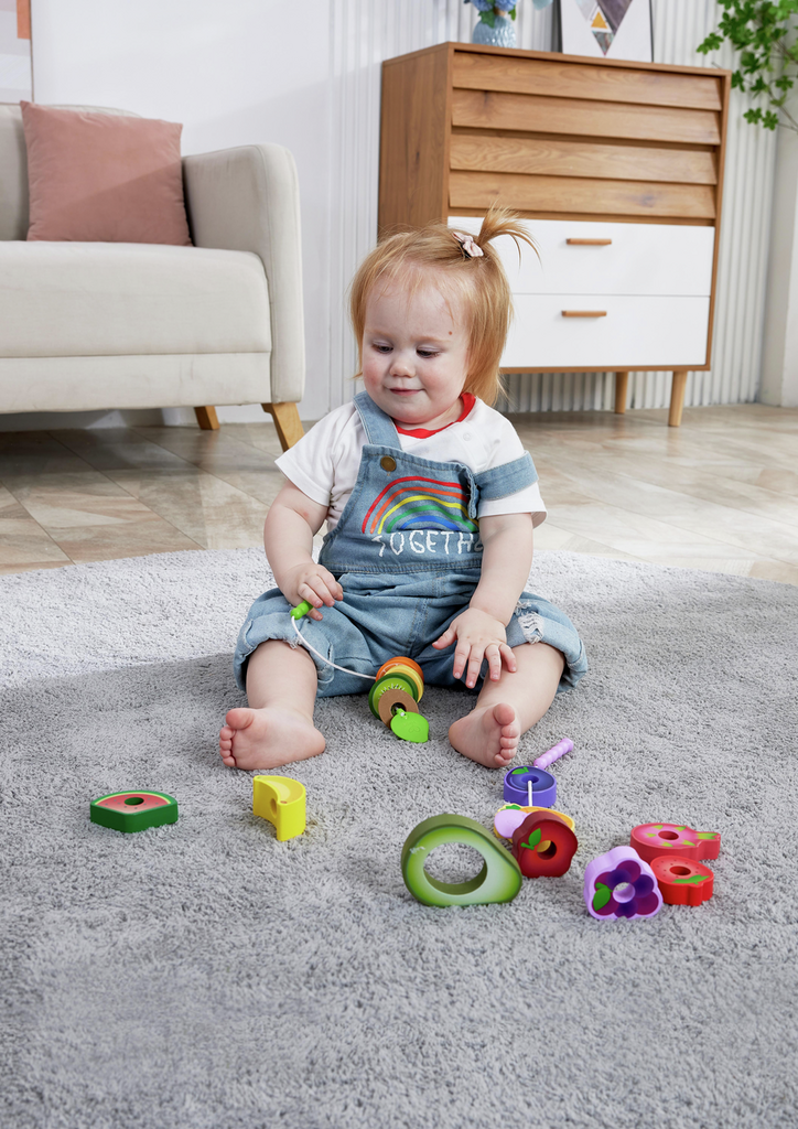 Caterpillar Fruit Feast Set